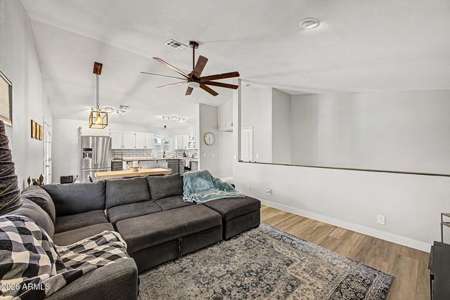 6730 E JUNIPER Street, Mesa, AZ 85205