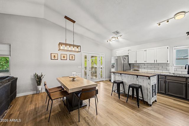 6730 E JUNIPER Street, Mesa, AZ 85205