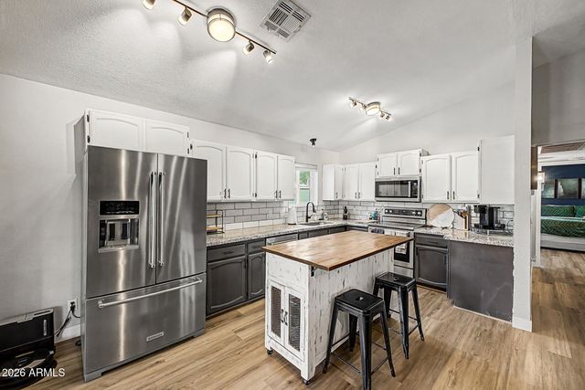 6730 E JUNIPER Street, Mesa, AZ 85205
