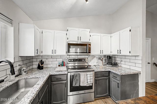 6730 E JUNIPER Street, Mesa, AZ 85205