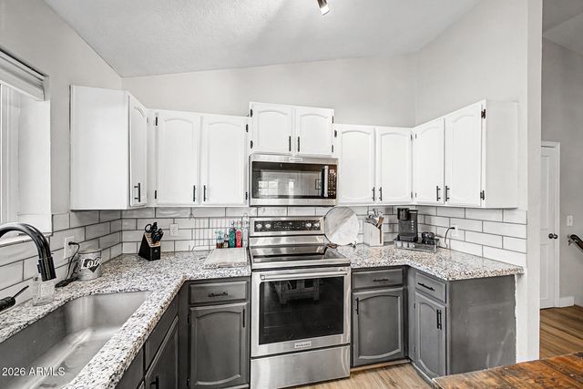 6730 E JUNIPER Street, Mesa, AZ 85205