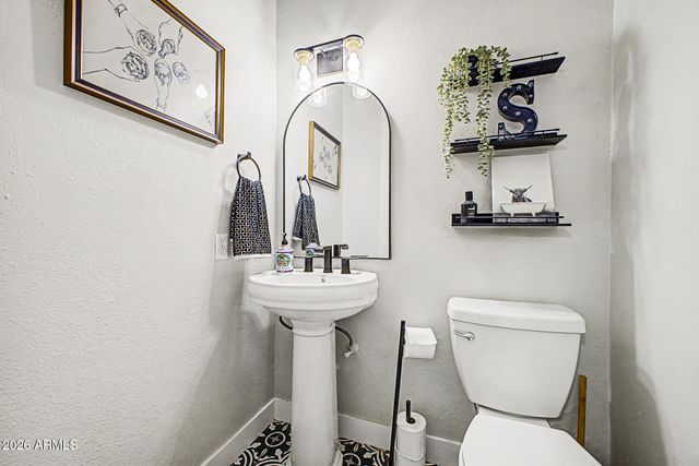6730 E JUNIPER Street, Mesa, AZ 85205