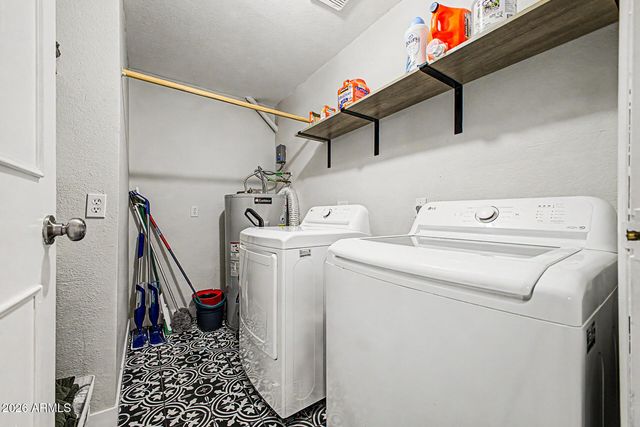 6730 E JUNIPER Street, Mesa, AZ 85205