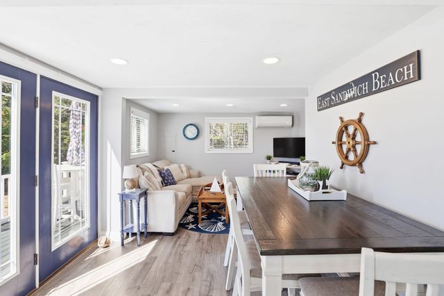 25 N Shore Blvd Extension, East Sandwich, MA 02537