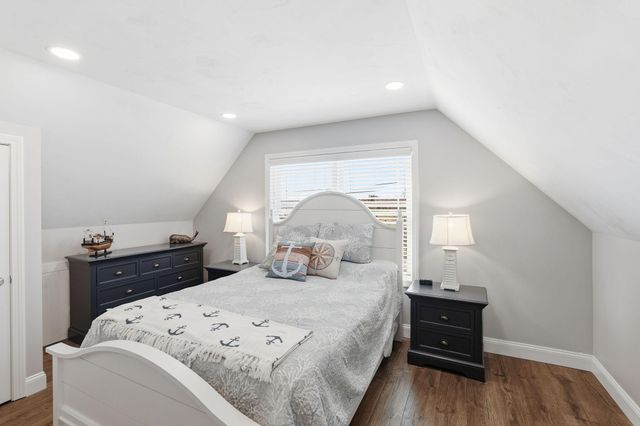 25 N Shore Blvd Extension, East Sandwich, MA 02537