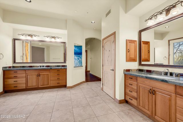 4130 S Saguaro Path Court, Tucson, AZ 85730