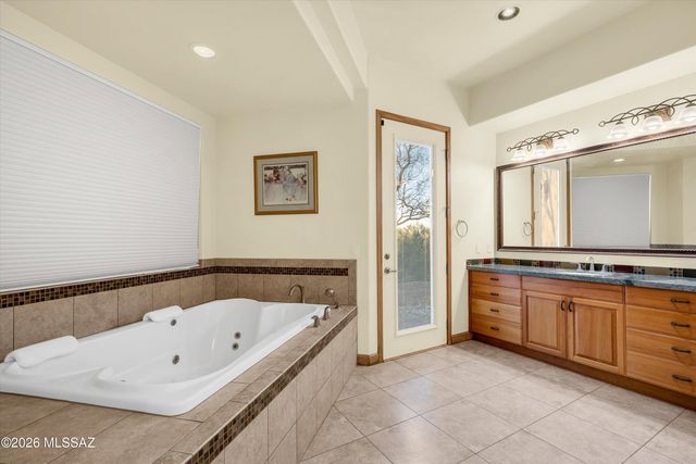 4130 S Saguaro Path Court, Tucson, AZ 85730