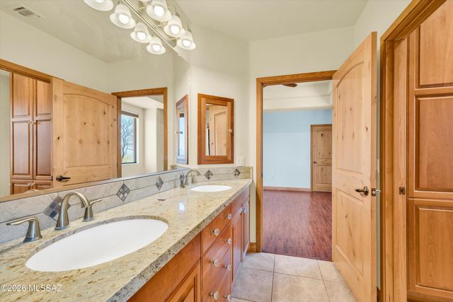 4130 S Saguaro Path Court, Tucson, AZ 85730