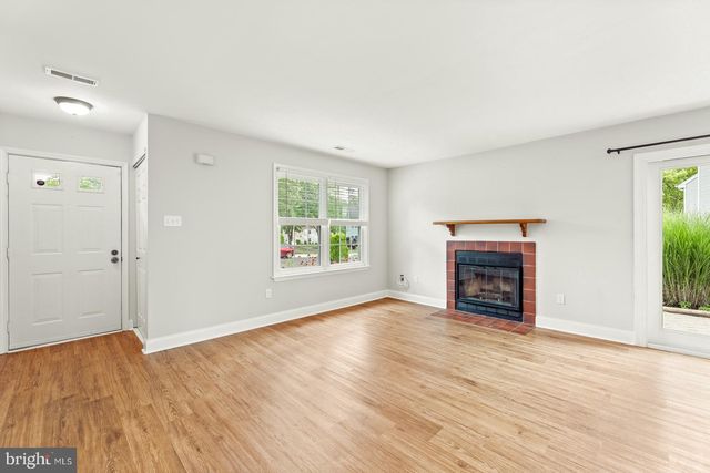 119 CAROUSEL CIR, Chalfont, PA 18901