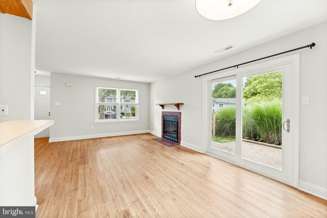 119 CAROUSEL CIR, Chalfont, PA 18901