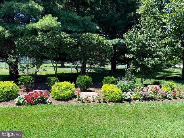 119 CAROUSEL CIR, Chalfont, PA 18901