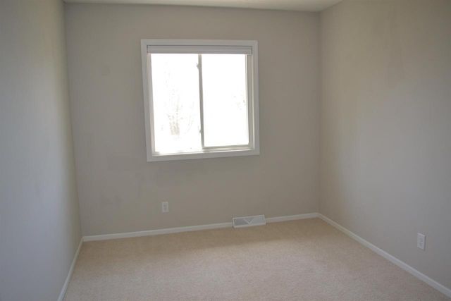 862 CASTLE ROAD, Fond Du Lac, WI 54935