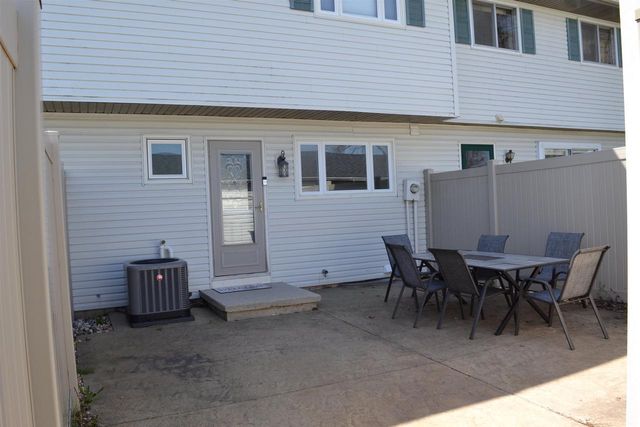 862 CASTLE ROAD, Fond Du Lac, WI 54935