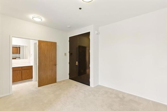 525 Almer Road 309, Burlingame, CA 94010