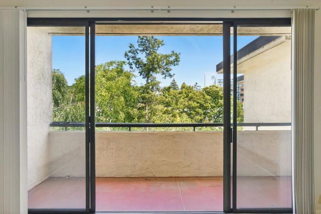 525 Almer Road 309, Burlingame, CA 94010