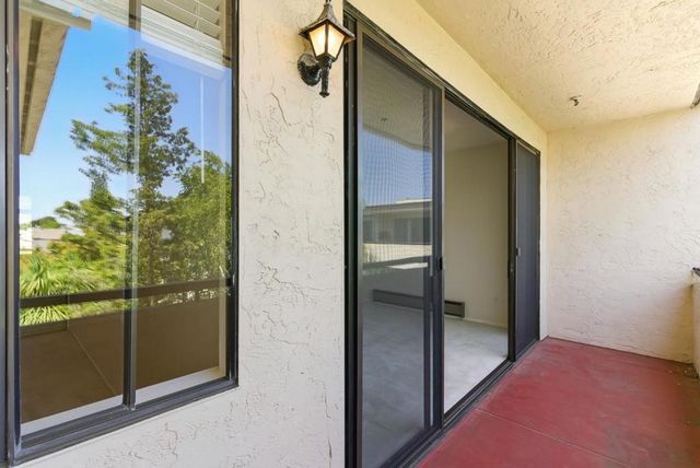 525 Almer Road 309, Burlingame, CA 94010