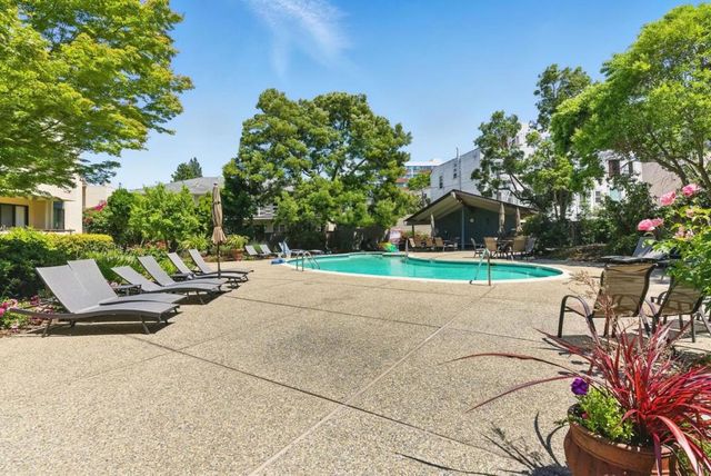 525 Almer Road 309, Burlingame, CA 94010