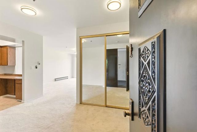 525 Almer Road 309, Burlingame, CA 94010