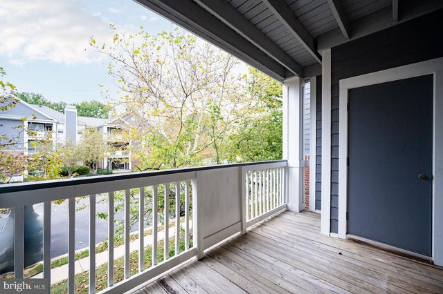 20320 BEECHWOOD TER #202, Ashburn, VA 20147