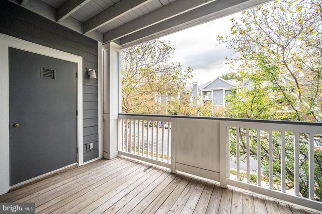 20320 BEECHWOOD TER #202, Ashburn, VA 20147