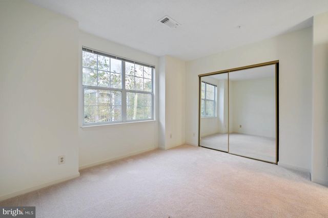 20320 BEECHWOOD TER #202, Ashburn, VA 20147