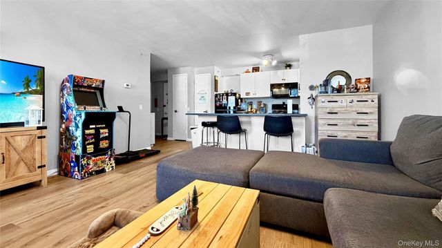 260 Beach 81st Street 2P, Rockaway Beach, NY 11693