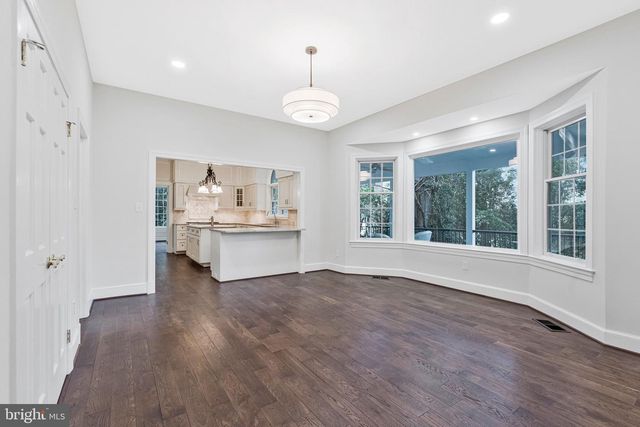 10034 SCENIC VIEW TER, Vienna, VA 22182