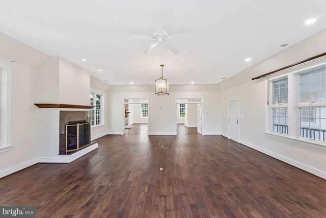 10034 SCENIC VIEW TER, Vienna, VA 22182