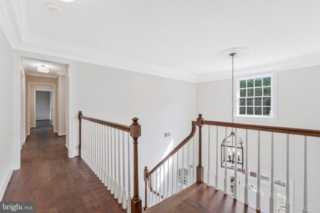 10034 SCENIC VIEW TER, Vienna, VA 22182