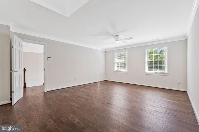 10034 SCENIC VIEW TER, Vienna, VA 22182