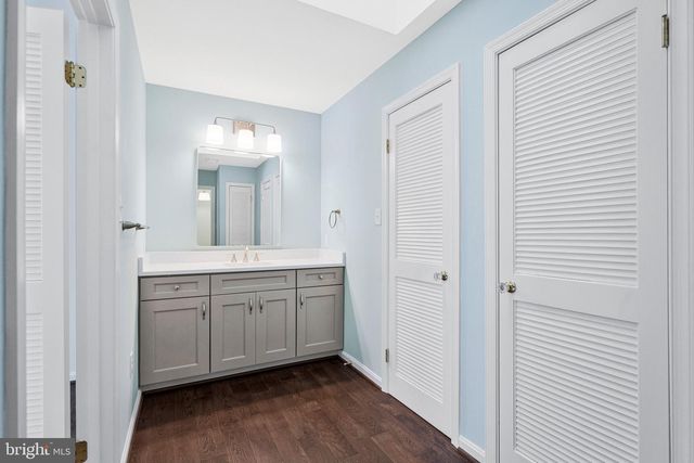10034 SCENIC VIEW TER, Vienna, VA 22182