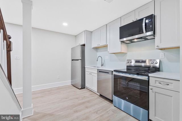 10034 SCENIC VIEW TER, Vienna, VA 22182
