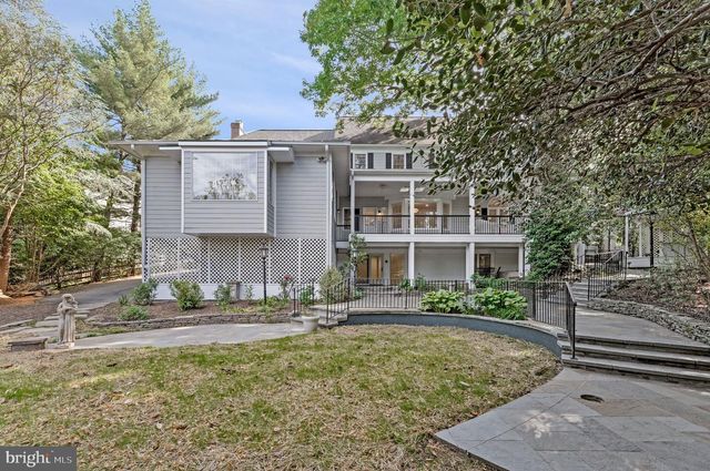 10034 SCENIC VIEW TER, Vienna, VA 22182