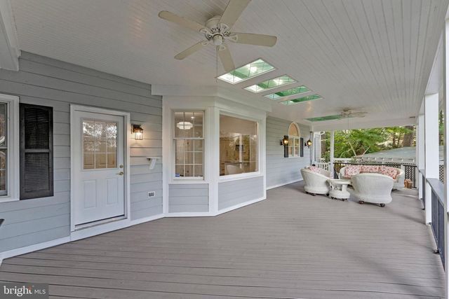 10034 SCENIC VIEW TER, Vienna, VA 22182