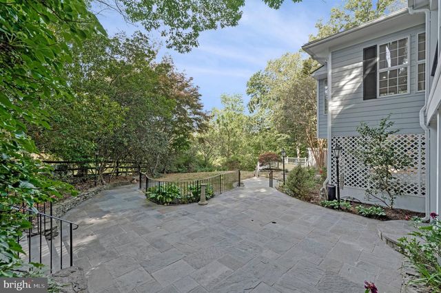10034 SCENIC VIEW TER, Vienna, VA 22182