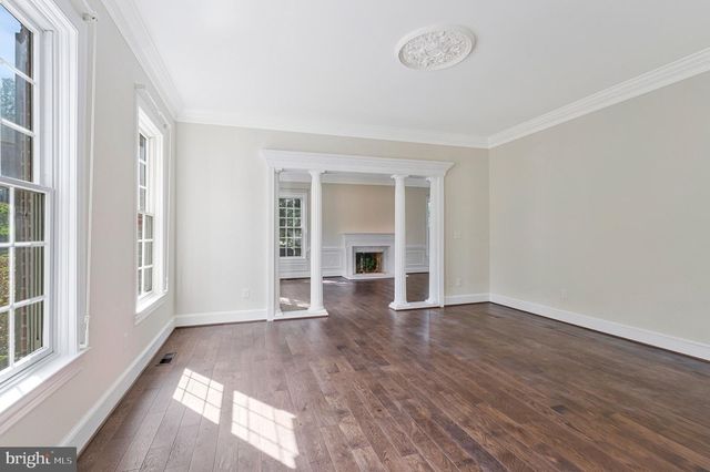 10034 SCENIC VIEW TER, Vienna, VA 22182