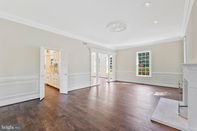 10034 SCENIC VIEW TER, Vienna, VA 22182