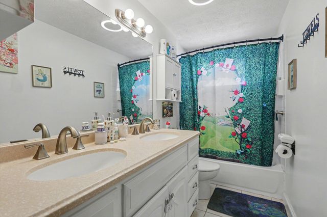 3977 Sexton Drive, Columbus, OH 43228