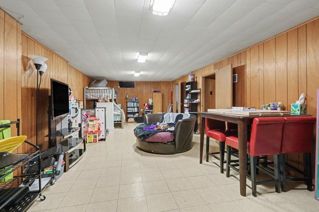 3977 Sexton Drive, Columbus, OH 43228