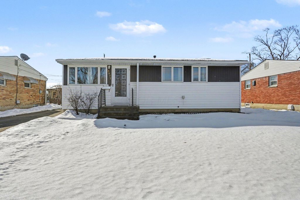 3977 Sexton Drive, Columbus, OH 43228