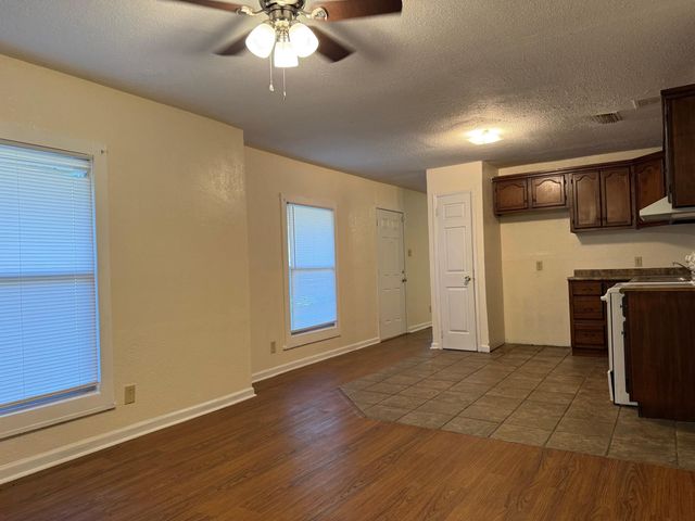 726 Swancy St., Longview, TX 75602