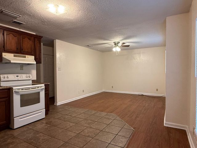 726 Swancy St., Longview, TX 75602