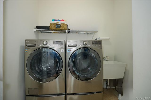 40 Evan Court, Fishkill, NY 12524