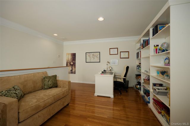 40 Evan Court, Fishkill, NY 12524