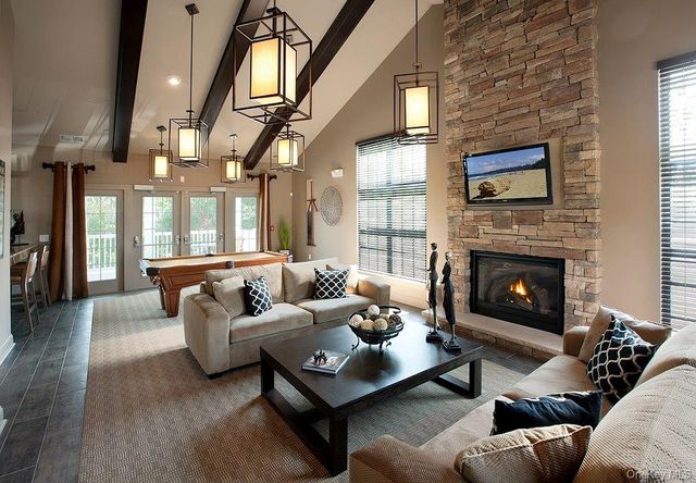 40 Evan Court, Fishkill, NY 12524