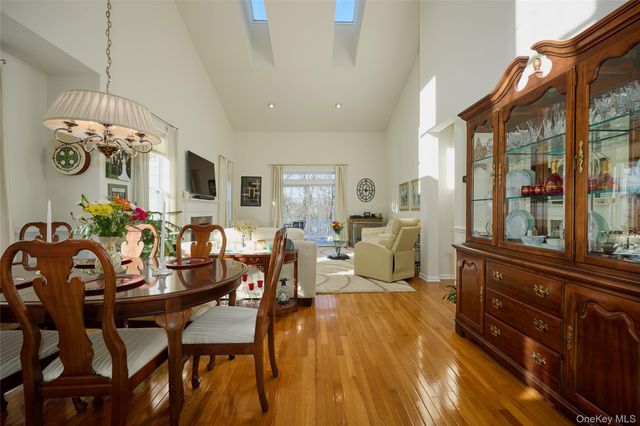 40 Evan Court, Fishkill, NY 12524