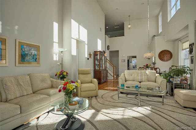 40 Evan Court, Fishkill, NY 12524