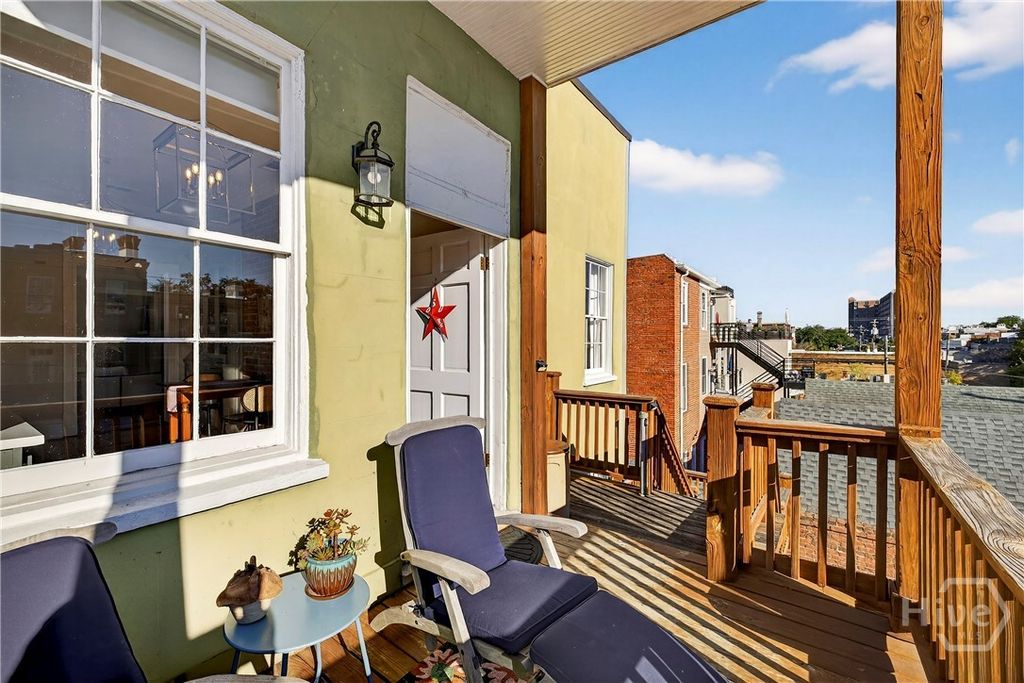 Image 10 of property listing at 15 E Jones Street 3B, Savannah, GA 31401