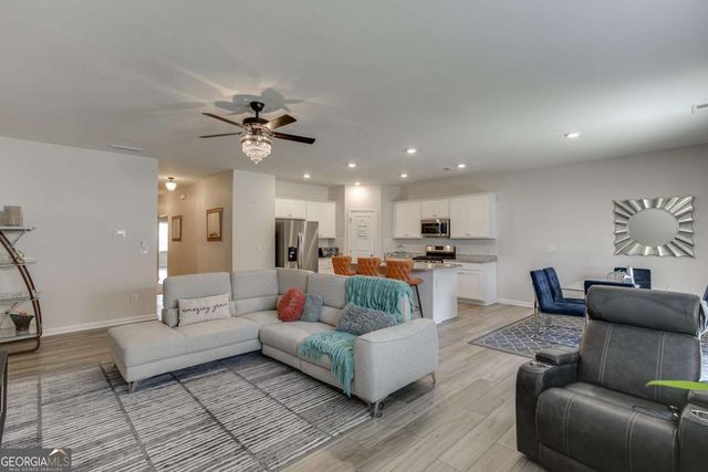 4045 Berry Farm Court, Loganville, GA 30052