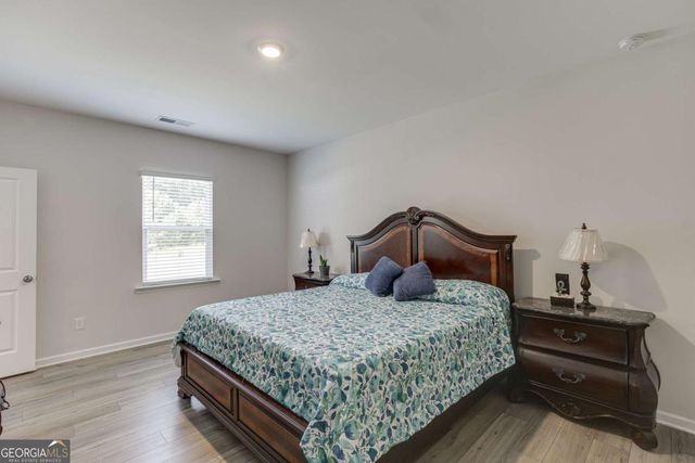 4045 Berry Farm Court, Loganville, GA 30052